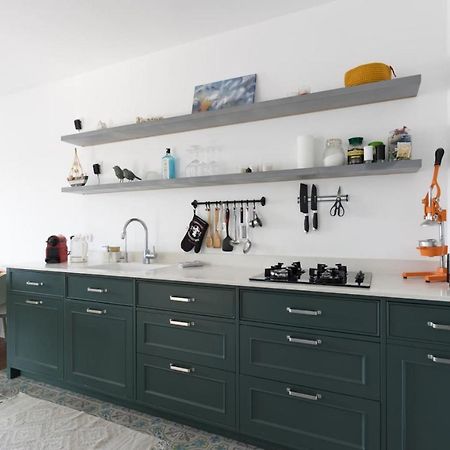 Elegant Apartment W Balcony & Mamad In Heart Of Tel Aviv By Sea N' Rent Экстерьер фото